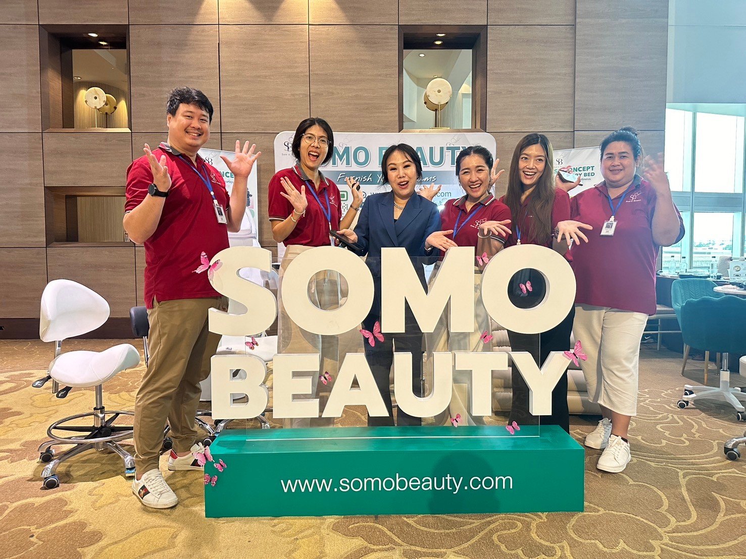 SOMO BEAUTY General Sponsor x จัดบูธแสดงสินค้า เตียงทรีทเม้นท์ไฟฟ้า เตียงสัก Wulop Thailand 2024 การแข่งขันช่างสัก ระดับโลก ณ โรงแรม มิราเคิล แกรนด์