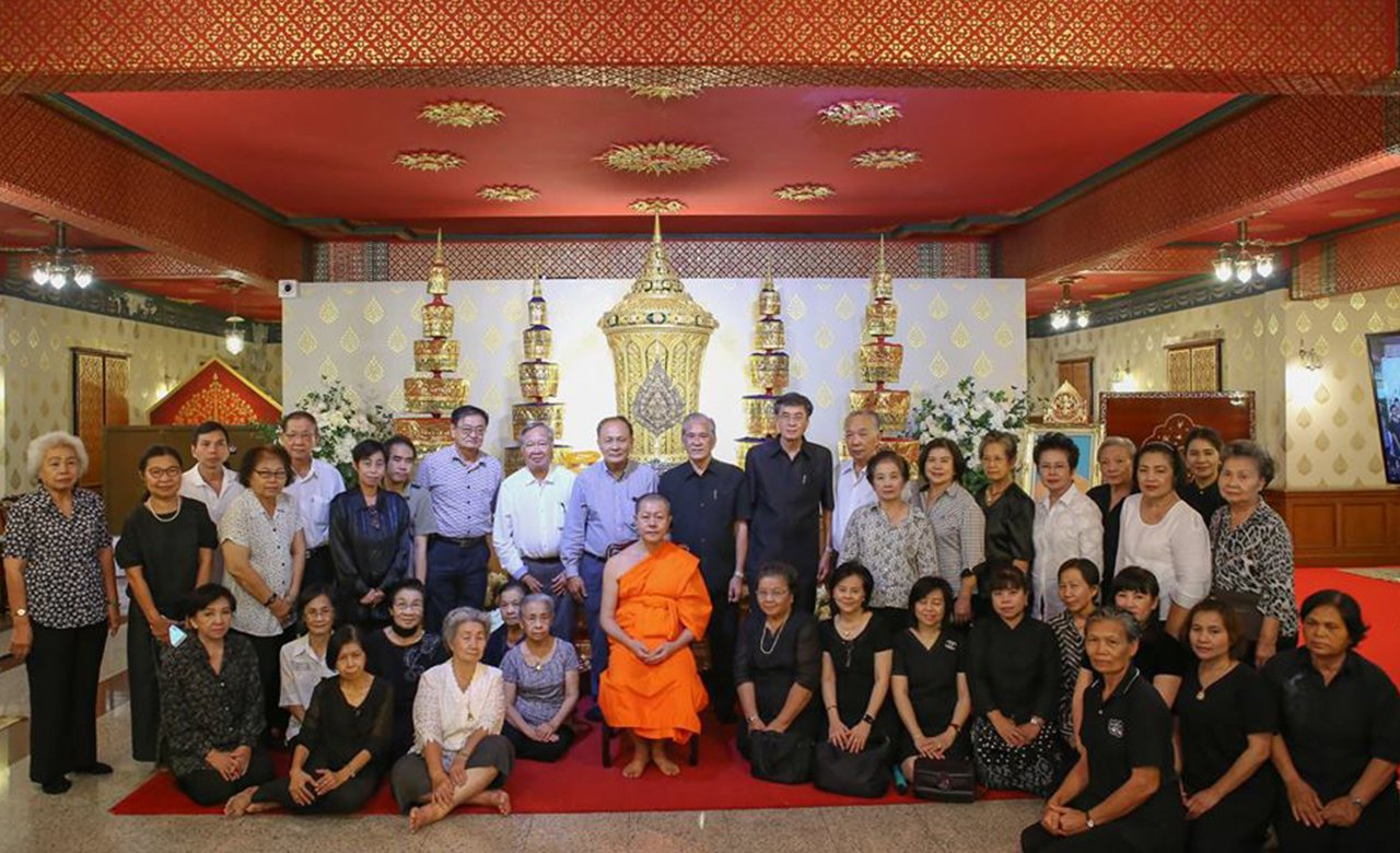 คณะชาวโรงไม้ ชอยบรมบรรพต วัดสระเกศ เป็นเจ้าภาพพิธีบำเพ็ญกุศล สวดพระอภิธรรม  อุทิศพระธรรมกิตติโสภณ (หนู อโนมปญฺโญ) ป.ธ.๘  คณะชาวโรงไม้ ชอยบรมบรรพต วัดสระเกศ เป็นเจ้าภาพพิธีบำเพ็ญกุศล สวดพระอภิธรรม  อุทิศพระธรรมกิตติโสภณ (หนู อโนมปญฺโญ) ป.ธ.๘