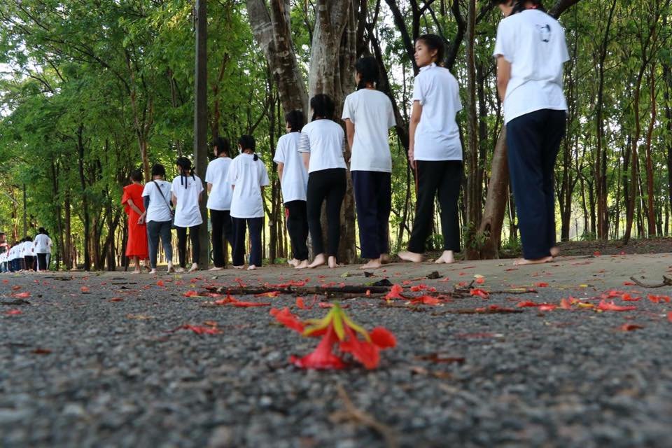 กิจกรรมค่ายคุณธรรมจริยธรรม นักเรียนชั้นมัธยมศึกษาปีที่ 3 โรงเรียนนวมินทราชินูทิศ สตรีวิทยา พุทธมณฑล ณ วัดเขานกกระจิบ อำเภอเมือง จังหวัดราชบุรี