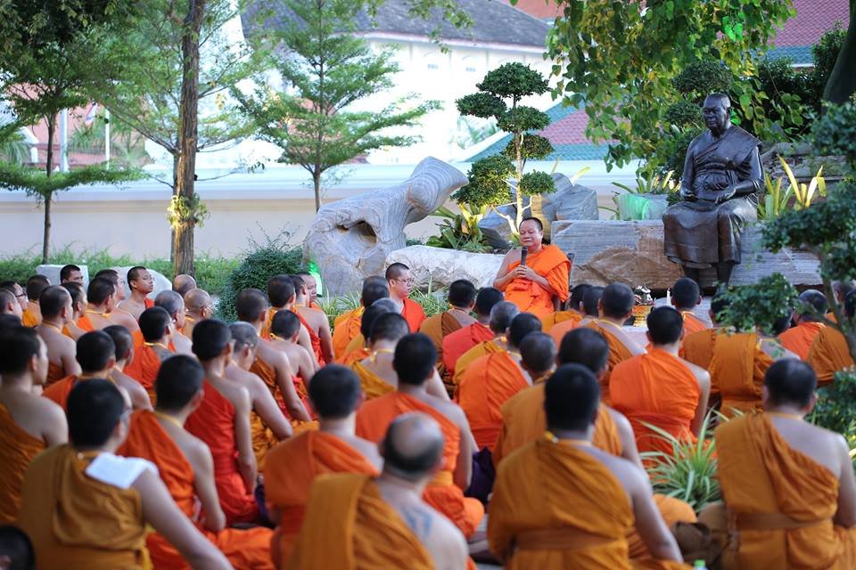 พระปัญญาวชิราภรณ์ (ให้โอวาท พระวิทยากรกระบวนธรรม ณ ลานโพธิลังกา)