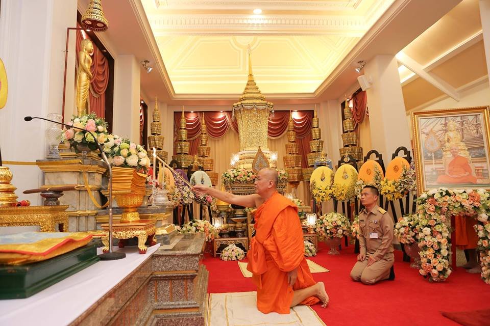 "คณะสงฆ์วัดสระเกศ เป็นเจ้าภาพสวดพระอภิธรรมสมเด็จพระพุทธโฆษาจารย์" "คณะสงฆ์วัดสระเกศ เป็นเจ้าภาพสวดพระอภิธรรมสมเด็จพระพุทธโฆษาจารย์"