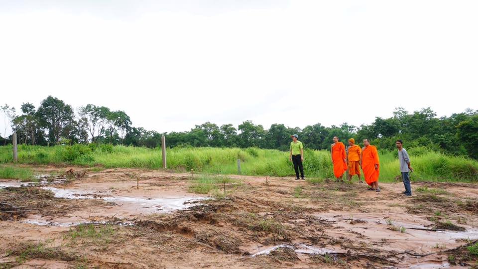 พระวิจิตรธรรมาภรณ์ ตรวจสถานที่เตรียมก่อสร้าง หมู่กุฎิพระกรรมฐาน "มหพันธกุฎี" พระวิจิตรธรรมาภรณ์ ตรวจสถานที่เตรียมก่อสร้าง หมู่กุฎิพระกรรมฐาน "มหพันธกุฎี"