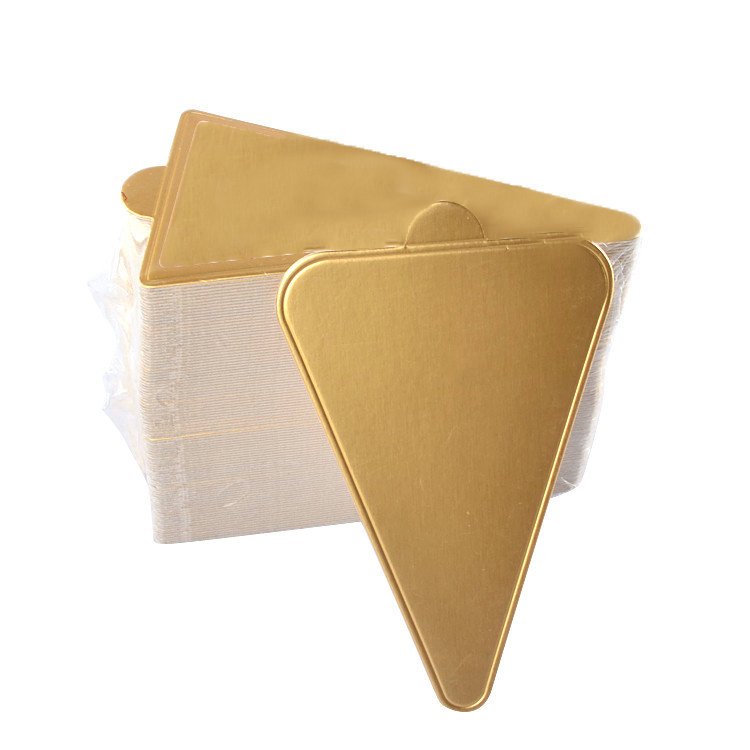 PG-010 แผ่นรองเค้กสามเหลี่ยม ทอง 7.8*11.8 cm@100