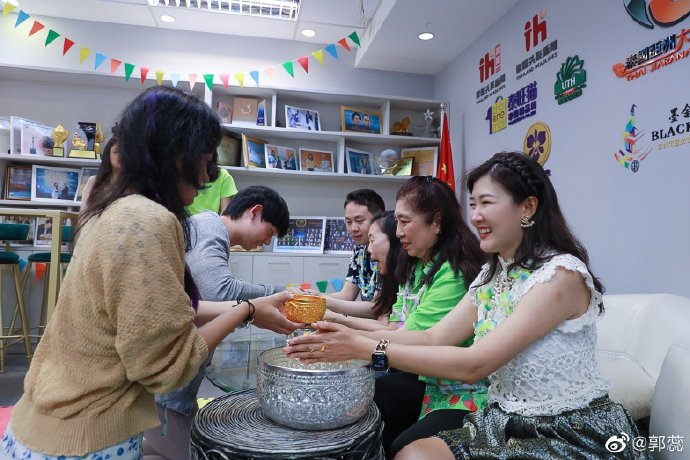 บริษัทไทยเจียระไนกรุ๊ปจำกัด(มหาชน ) จัดกิจกรรมสงกรานต์ บริษัทไทยเจียระไนกรุ๊ปจำกัด(มหาชน ) จัดกิจกรรมสงกรานต์