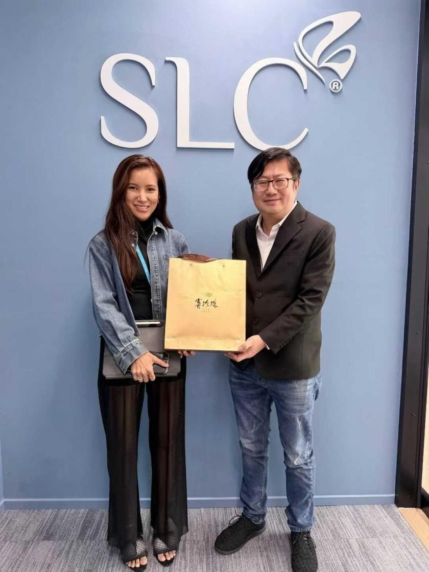 【CEO ของกลุ่มเข้าเยี่ยมโรงพยาบาลศัลยกรรมความงามชั้นนำของไทย SLC】