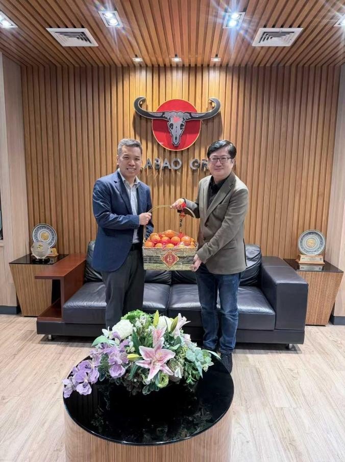 【CEO ของกลุ่มเข้าเยี่ยม CEO ของกลุ่มคาราบาว】