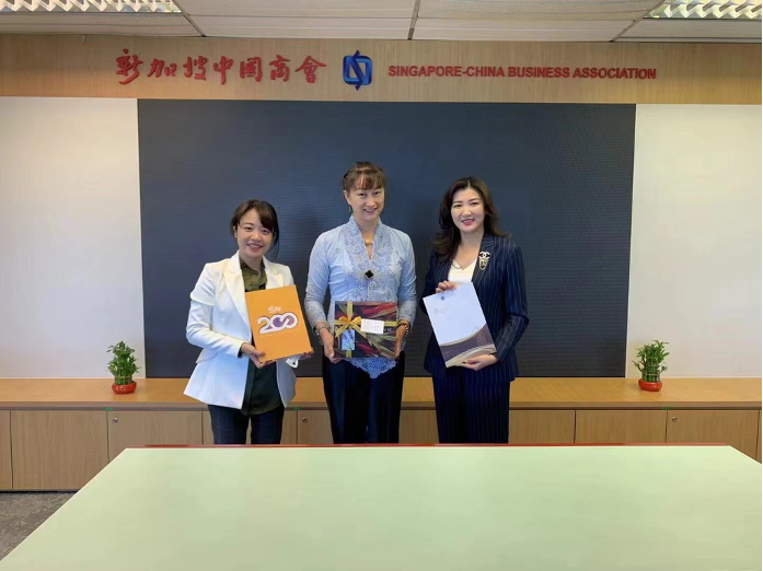 คุณหลุ่ย แซ่กั๊ว  ประธานกรรมการผู้จัดการใหญ่ บริษัท ไทยเจียระไนกรุ๊ป จำกัด (มหาชน) และ Ms. Huang Lanjun  ประธานเจ้าหน้าที่บริหารร่วม บริษัท ไทยเจียระไน กรุ๊ป จำกัด (มหาชน) เข้าเยี่ยม Singapore Chinese Chamber of Commerce & Industry คุณหลุ่ย แซ่กั๊ว  ประธานกรรมการผู้จัดการใหญ่ บริษัท ไทยเจียระไนกรุ๊ป จำกัด (มหาชน) และ Ms. Huang Lanjun  ประธานเจ้าหน้าที่บริหารร่วม บริษัท ไทยเจียระไน กรุ๊ป จำกัด (มหาชน) เข้าเยี่ยม Singapore Chinese Chamber of Commerce & Industry