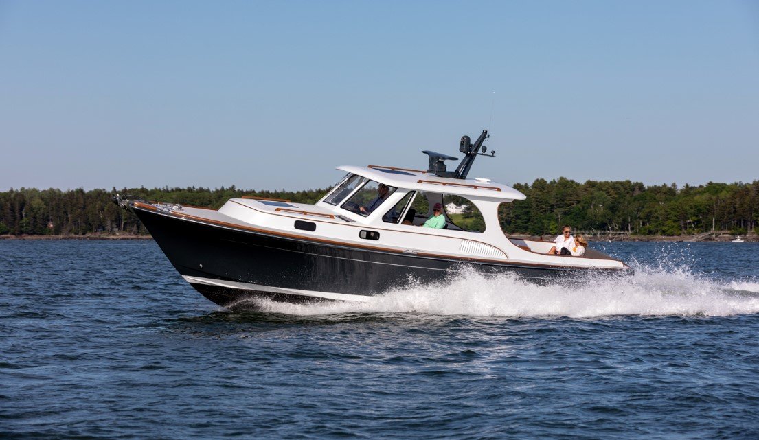 YANMAR POWERS HULL #1 OF LYMAN-MORSE HOOD 35 SERIES WITH INDUSTRY-FIRST PROPULSION SOLUTION
