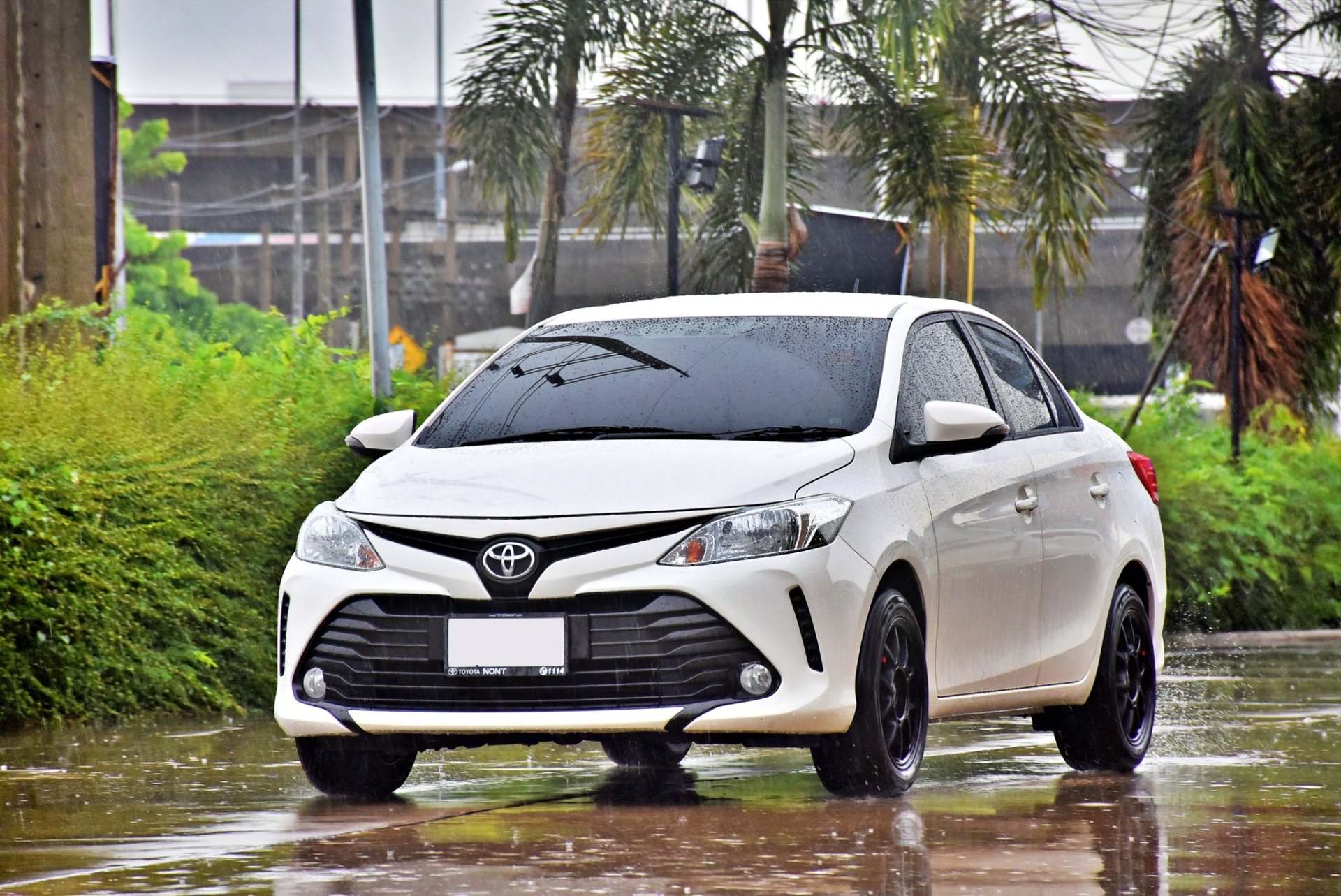 Toyota Vios - เปลี่ยนล้อแต่ง LENSO V1N LITETECH+