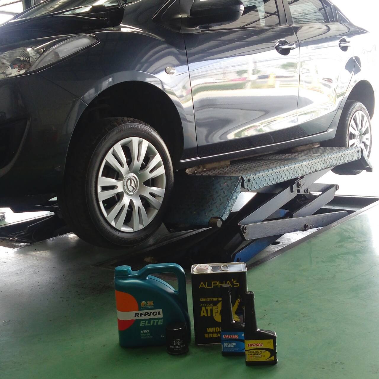 ตรวจสอบระดับและสีของน้ำมันเกียร์อัติโนมัติ อย่างไร ตรวจสอบระดับและสีของน้ำมันเกียร์อัติโนมัติ อย่างไร