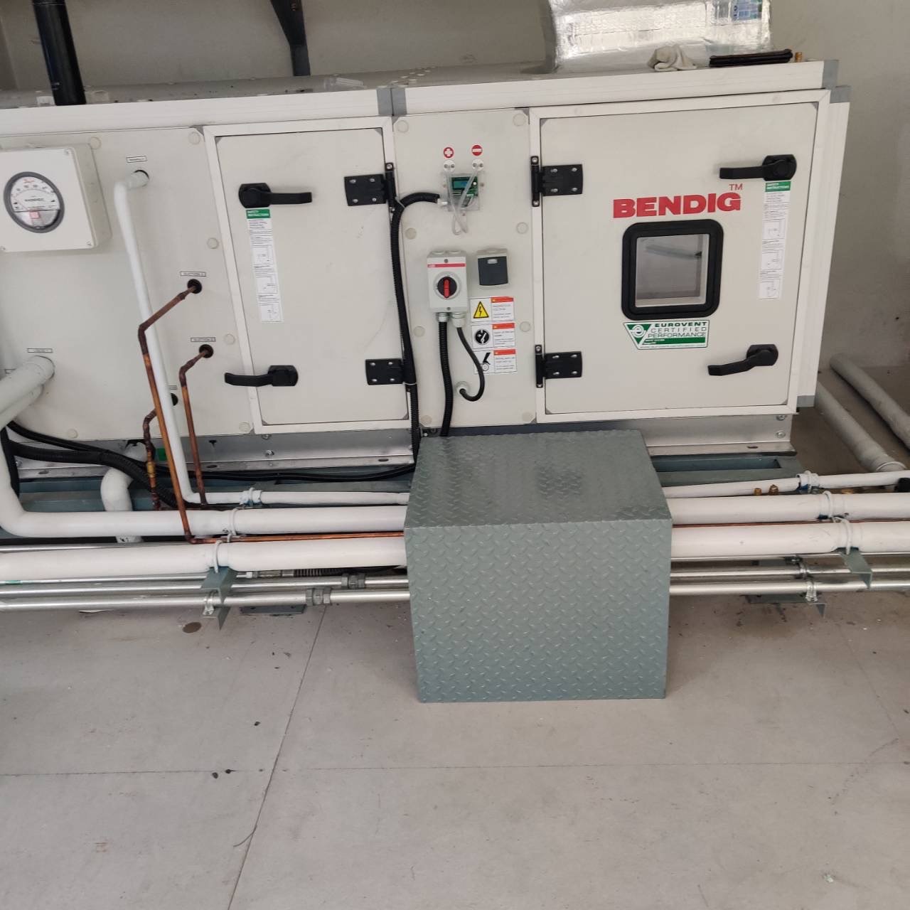 Milott Milott Cleanroom Class 10,000 Project