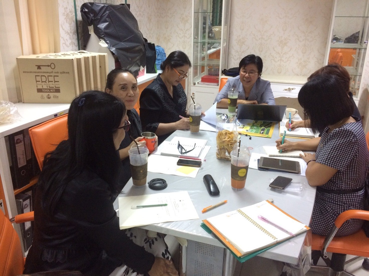 ประชุมหน่วยงานเพื่อหารือการดำเนินการป้องกันและควบคุมพฤติกรรมความเสี่ยงทางสุขภาพในสถานประกอบการจังหวัดนครราชสีมา ประชุมหน่วยงานเพื่อหารือการดำเนินการป้องกันและควบคุมพฤติกรรมความเสี่ยงทางสุขภาพในสถานประกอบการจังหวัดนครราชสีมา