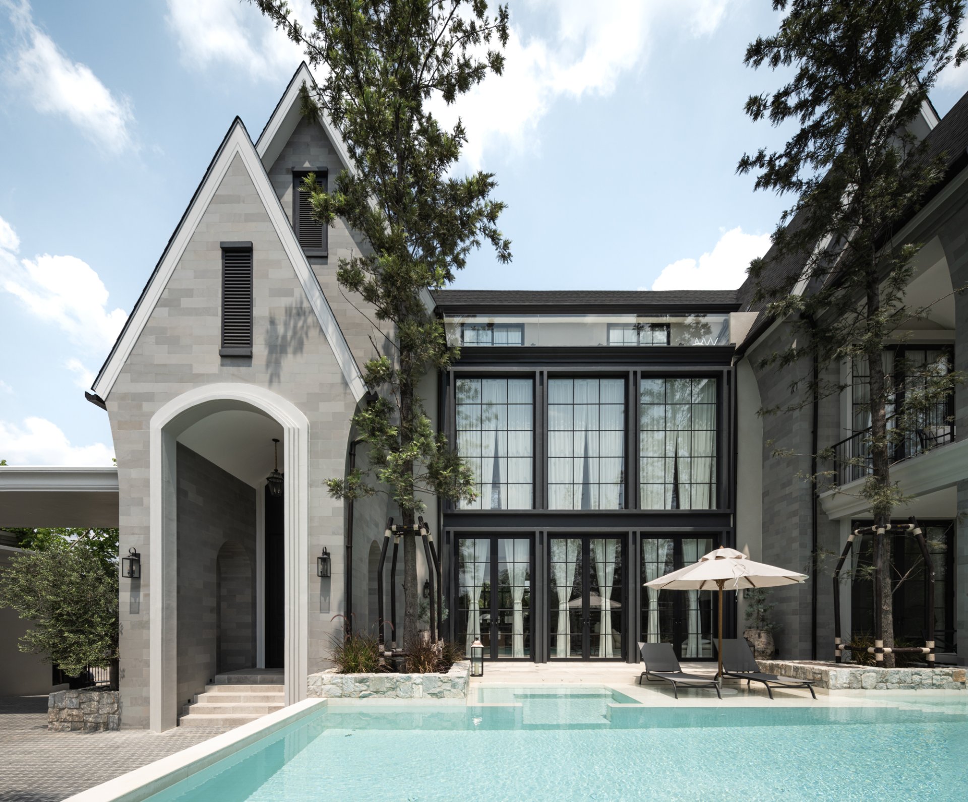 2564 Private Resident bankok