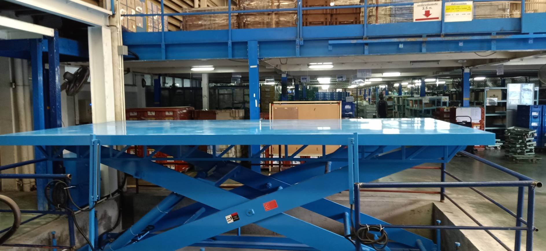 X-lift 2500x5000 mm. 1500 kg.