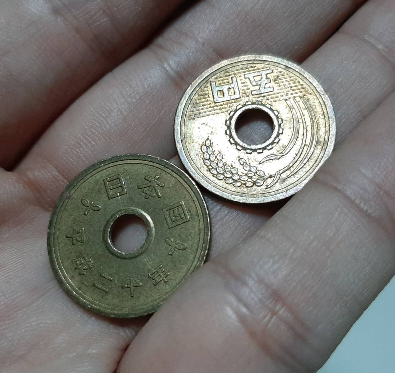 เหรียญ5เยนเครื่องลางนำโชค เหรียญ5เยนเครื่องลางนำโชค