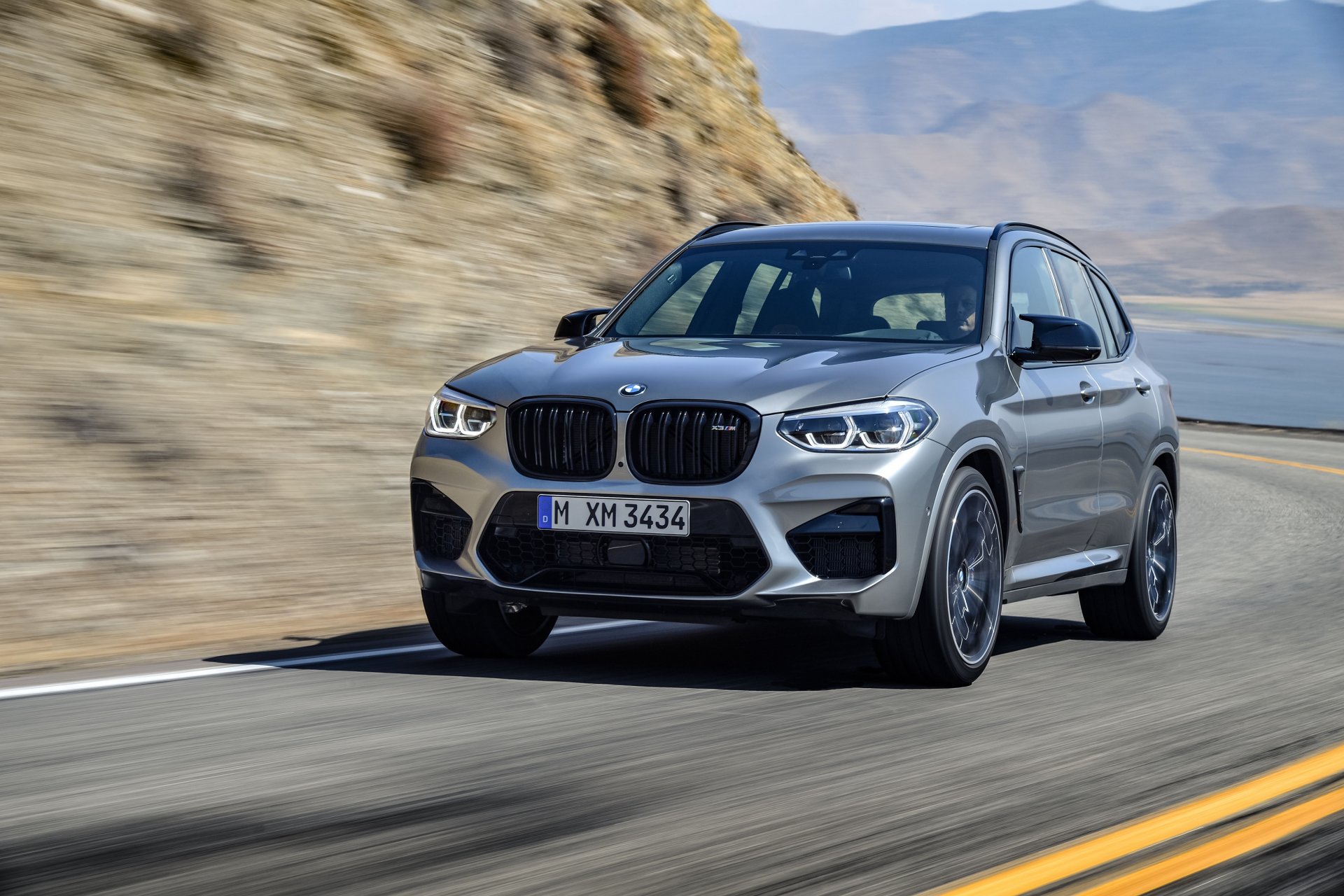 เจาะลึกสเปค BMW X3 M รุ่นนำเข้า ราคา 7,699,000 บาท (รวม BSI Standard) เจาะลึกสเปค BMW X3 M รุ่นนำเข้า ราคา 7,699,000 บาท (รวม BSI Standard)