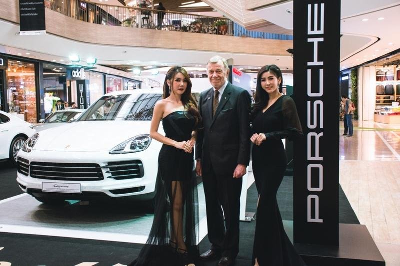 รถสปอร์ตเอสยูวียอดนิยมสายพันธุ์ Porsche E-Performance คาเยนน์ อี-ไฮบริด รุ่นใหม่ล่าสุด (The new  Porsche Cayenne E-Hybrid) นำทัพตอบโจทย์ชีวิตแบบมีระดับ “The Luxury is you”