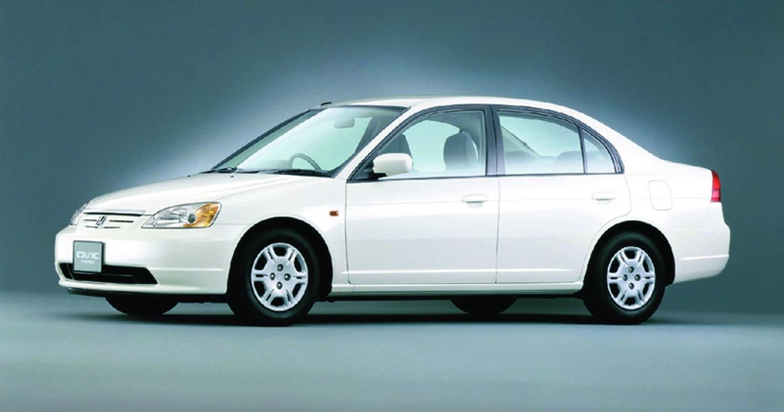เปลี่ยนแบขตเตอรี่ Honda Civic Dimension แบตหมด ราคาถูก ติดตั้ง ฟรี!