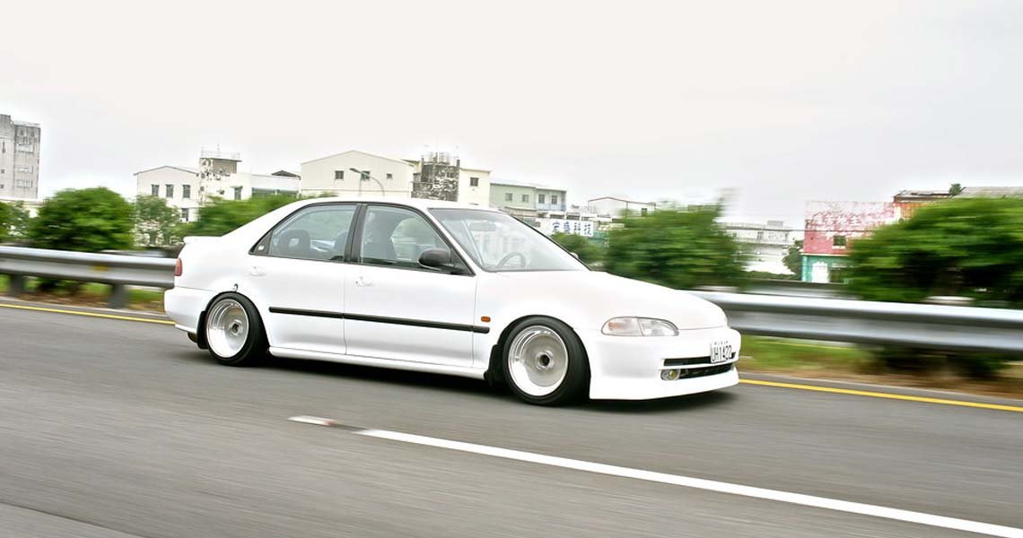 เปลี่ยนแบตเตอรี่ Honda Civic เตารีด แบตหมด ราคาถูก ติดตั้ง ฟรี! เปลี่ยนแบตเตอรี่ Honda Civic เตารีด แบตหมด ราคาถูก ติดตั้ง ฟรี!