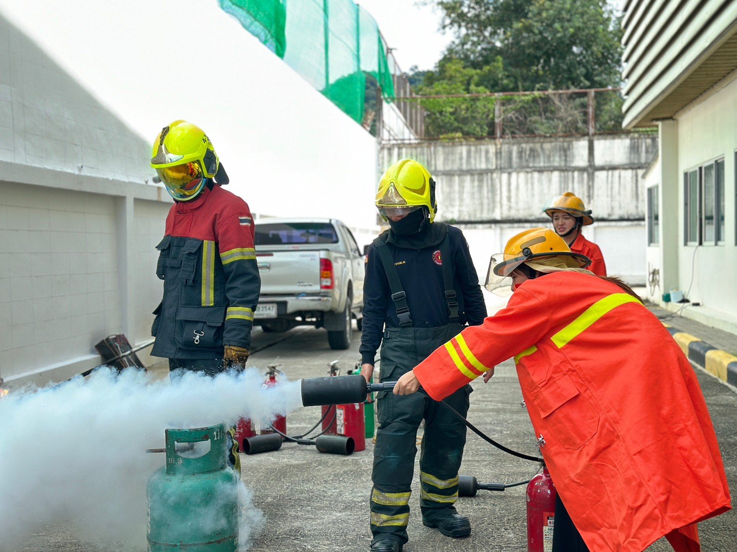 Basic Fire Fighting and Evacuation Fire Drill Training - kdheat