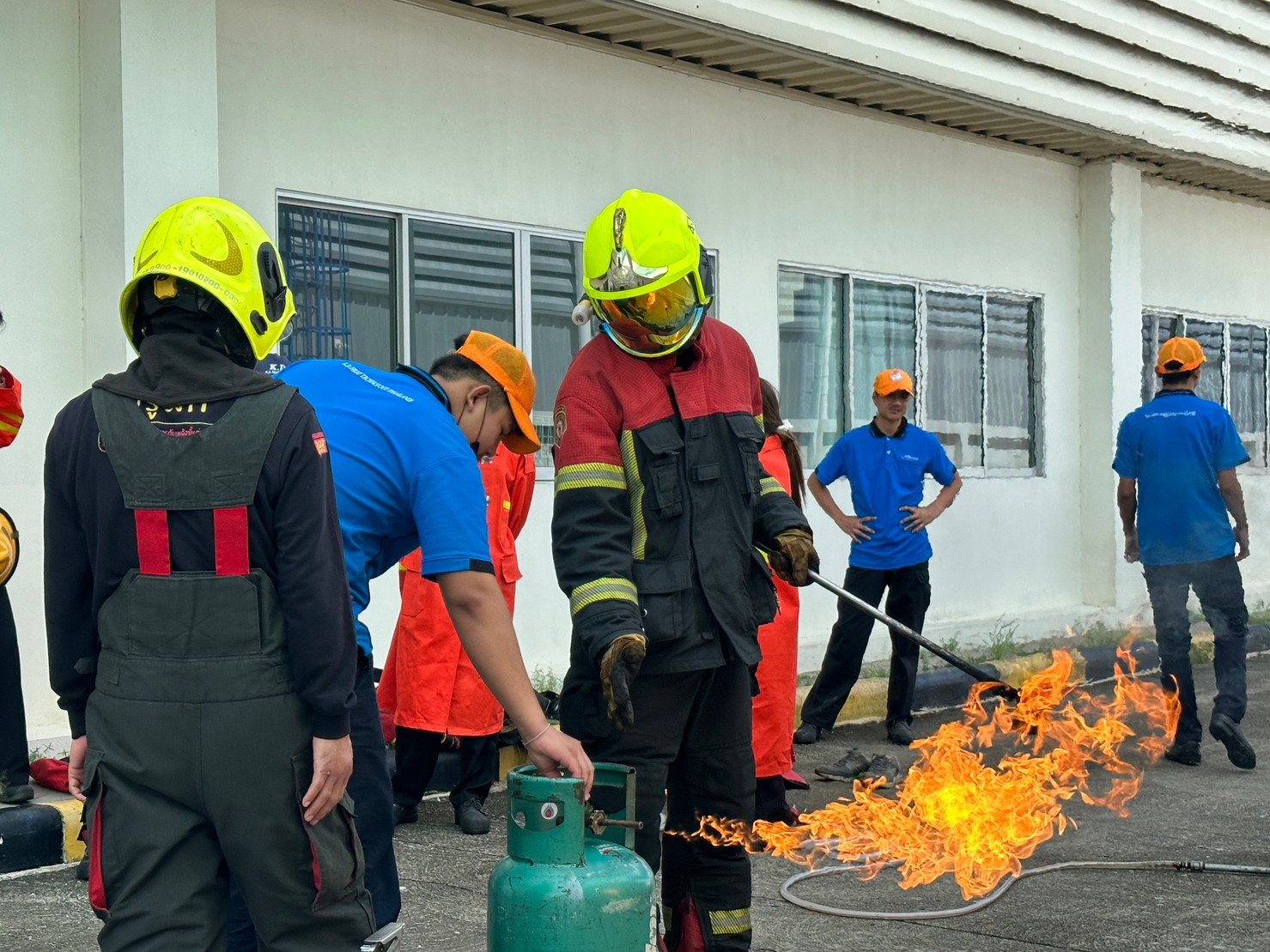Basic Fire Fighting and Evacuation Fire Drill Training - kdheat