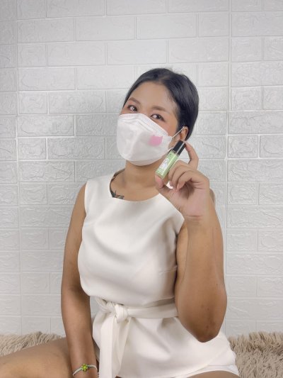 หอม สมุนไพร เย็น สดชื่น ทาลงบนแมส กลิ่นติดได้ตลอดทั้งวัน หอม สมุนไพร เย็น สดชื่น ทาลงบนแมส กลิ่นติดได้ตลอดทั้งวัน