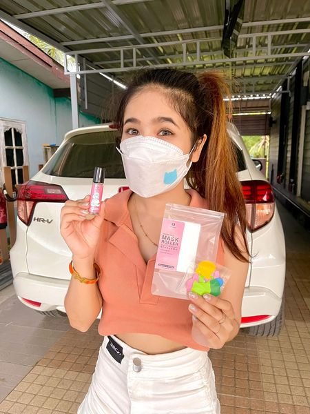 รีวิว ฟิลโฮลด์ อโรมา โรลเลอร์ บรอสซัม รีวิว ฟิลโฮลด์ อโรมา โรลเลอร์ บรอสซัม