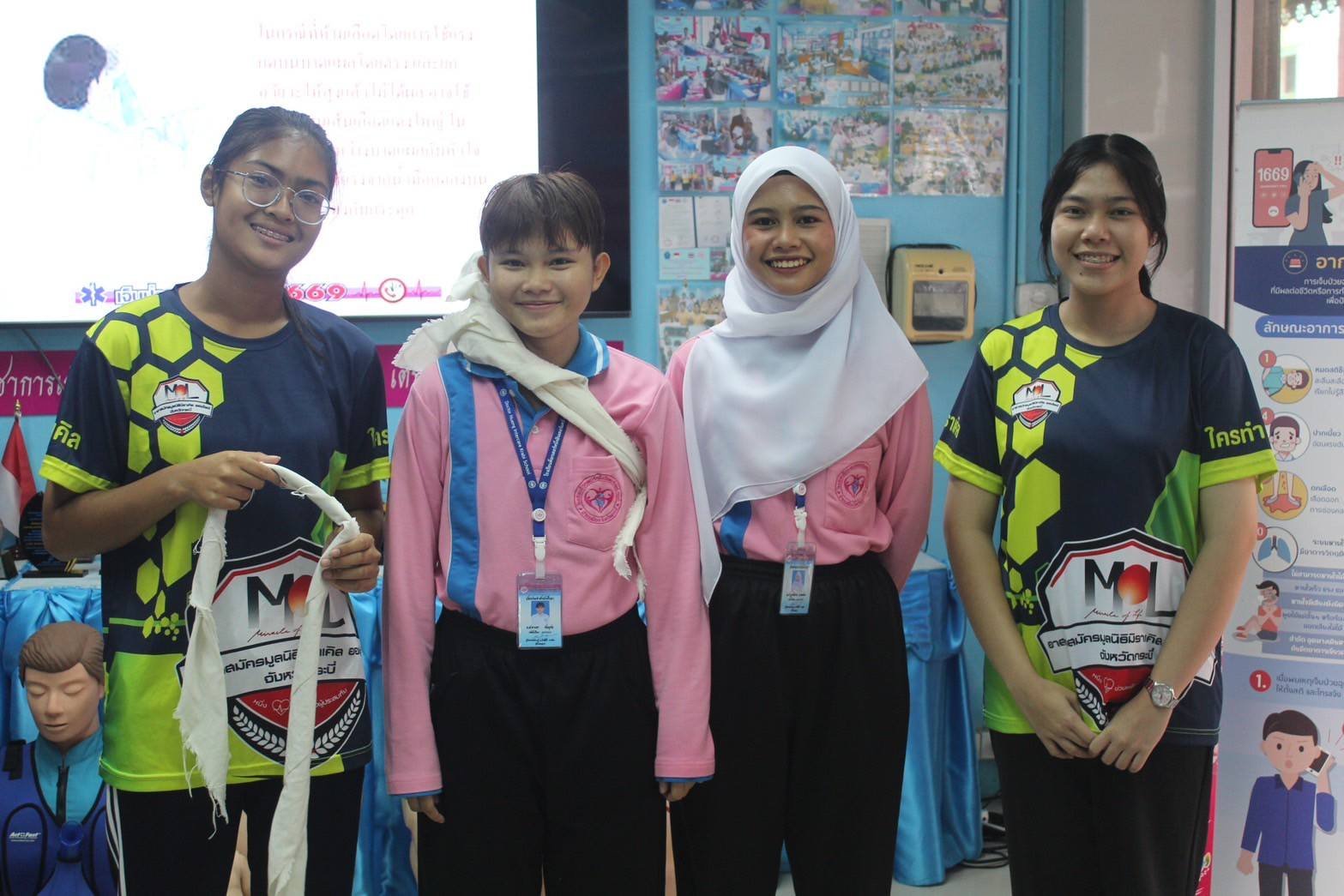 อบต.คลองขนาน หนุนทีมกู้ชีพฝึกอบรมปฐมพยาบาลและ CPR แก่นักเรียนด็อกเตอร์หนึ่งอินเตอร์แคร์กระบี่