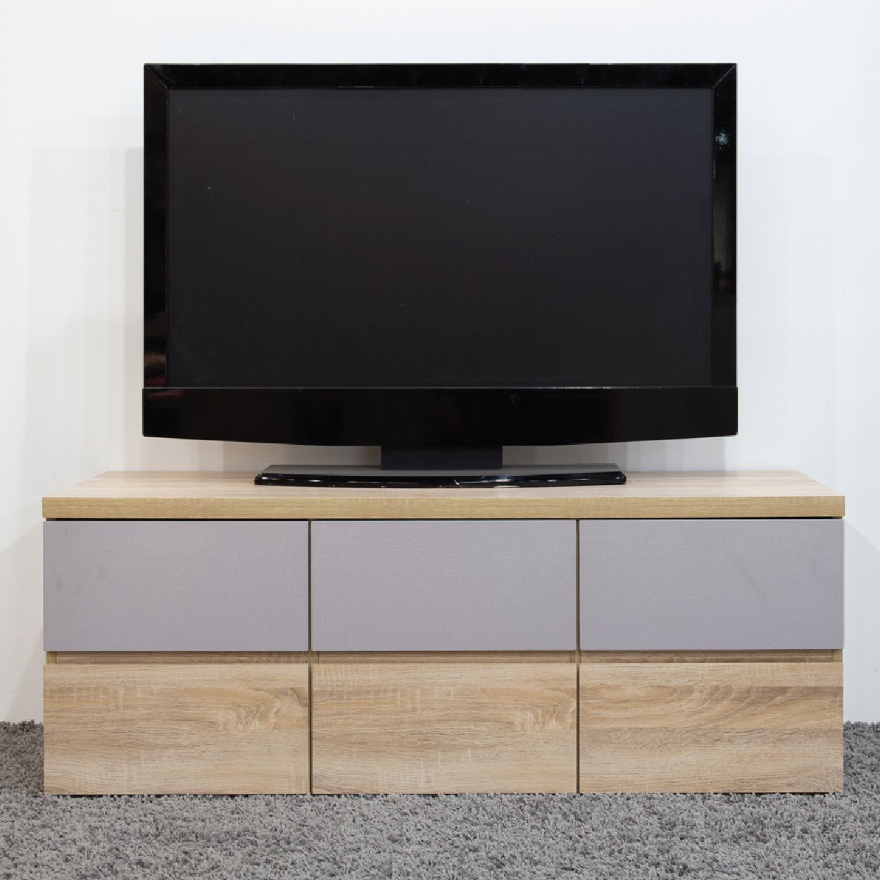 GH TV STAND