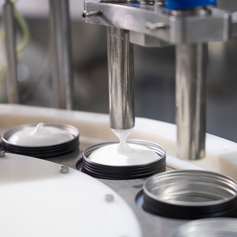 สูตรครีมยอดนิยมที่โรงงานผลิตครีมสามารถผลิตได้ สูตรครีมยอดนิยมที่โรงงานผลิตครีมสามารถผลิตได้