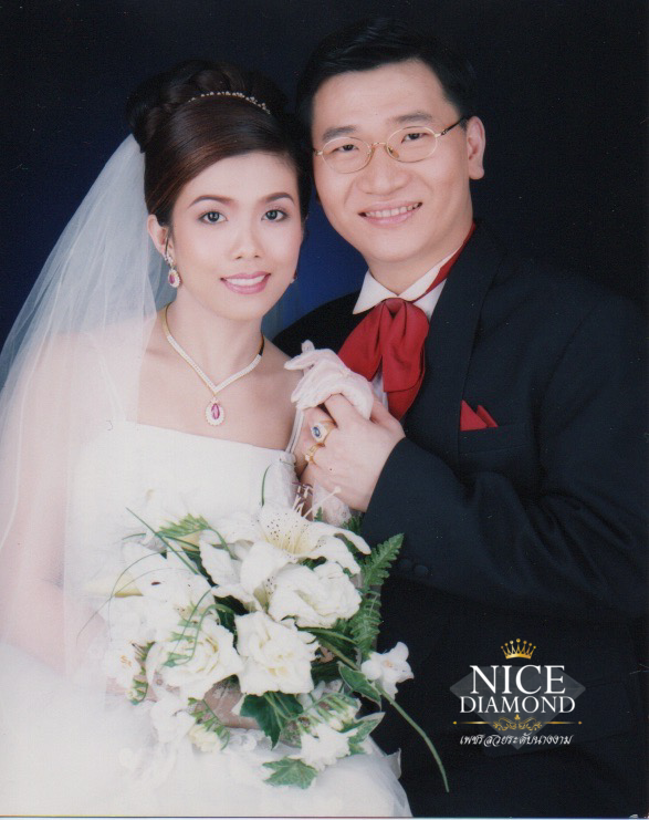 ให้ความสำคัญของวันครบรอบแต่งงานกับของขวัญทรงคุณค่า ให้ความสำคัญของวันครบรอบแต่งงานกับของขวัญทรงคุณค่า