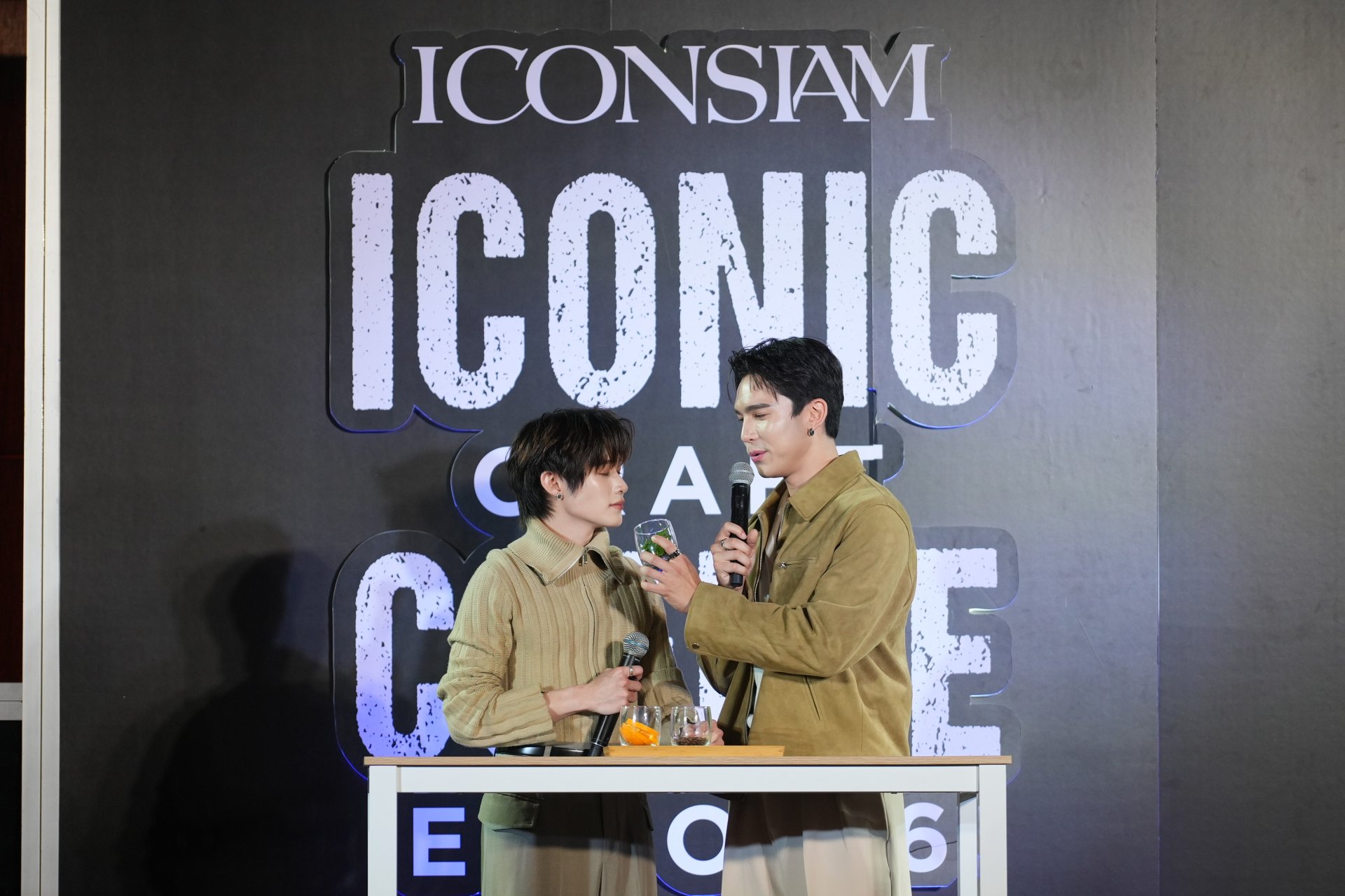แม้ก ณฐ ชวนแฟนคลับจิบกาแฟแบบใจฟู