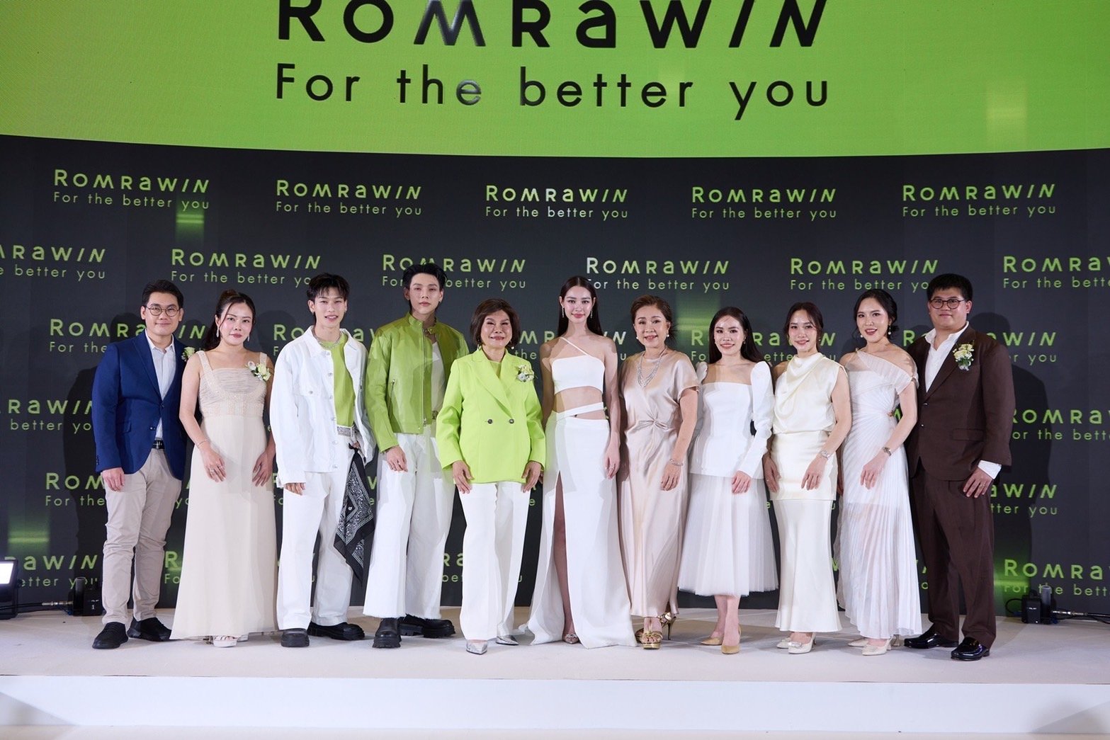 Romrawinxmintranch Romrawin Clinic จัดงาน Grand Opening New Presenter 2025