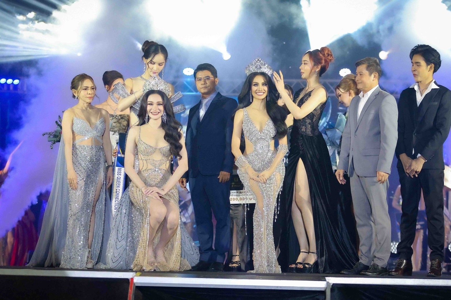 มงลง ลูกศร ลิขิตภัคษรณ์ -ป๊อบ เมษา คว้ามง Miss Connection Thailand และ Miss Queen Connection Thailand 2024