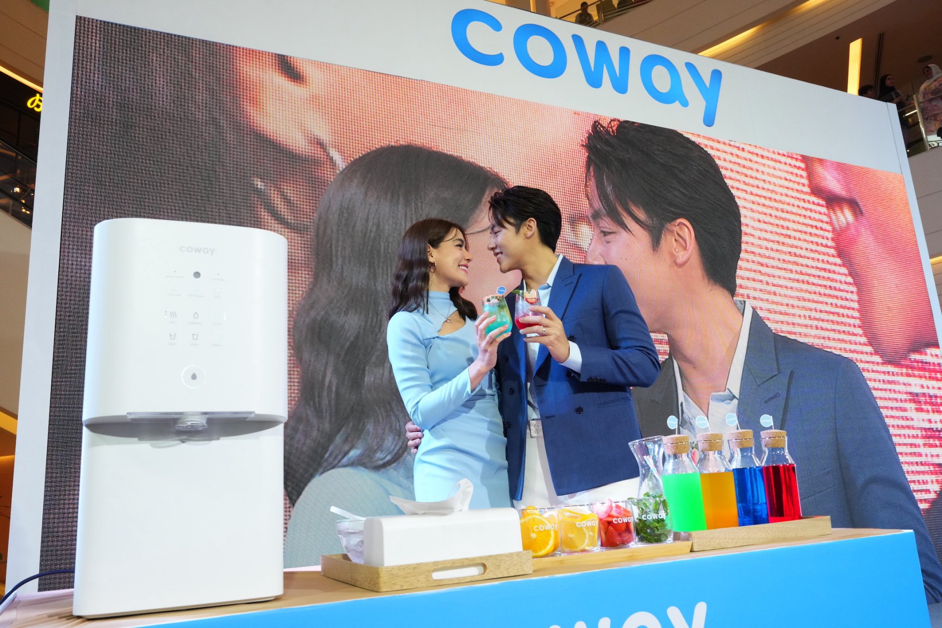  หมาก ปริญ – คิมเบอร์ลี่ ร่วมงาน “COWAY Just Drink Day”