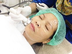 Phono and Collagen Mask with Refine Clinic