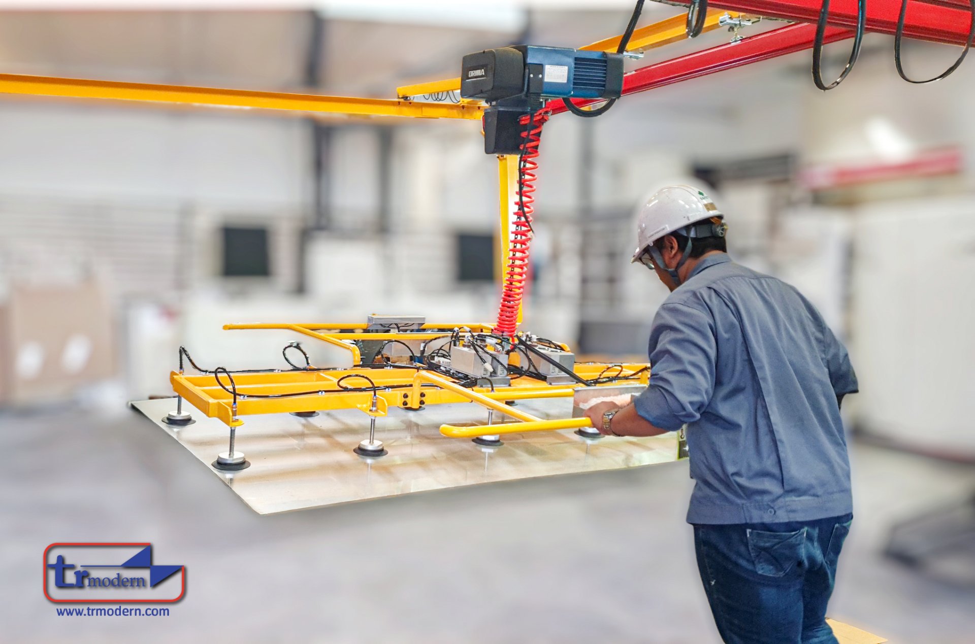 Lifting device for steel and stainless steel sheets.