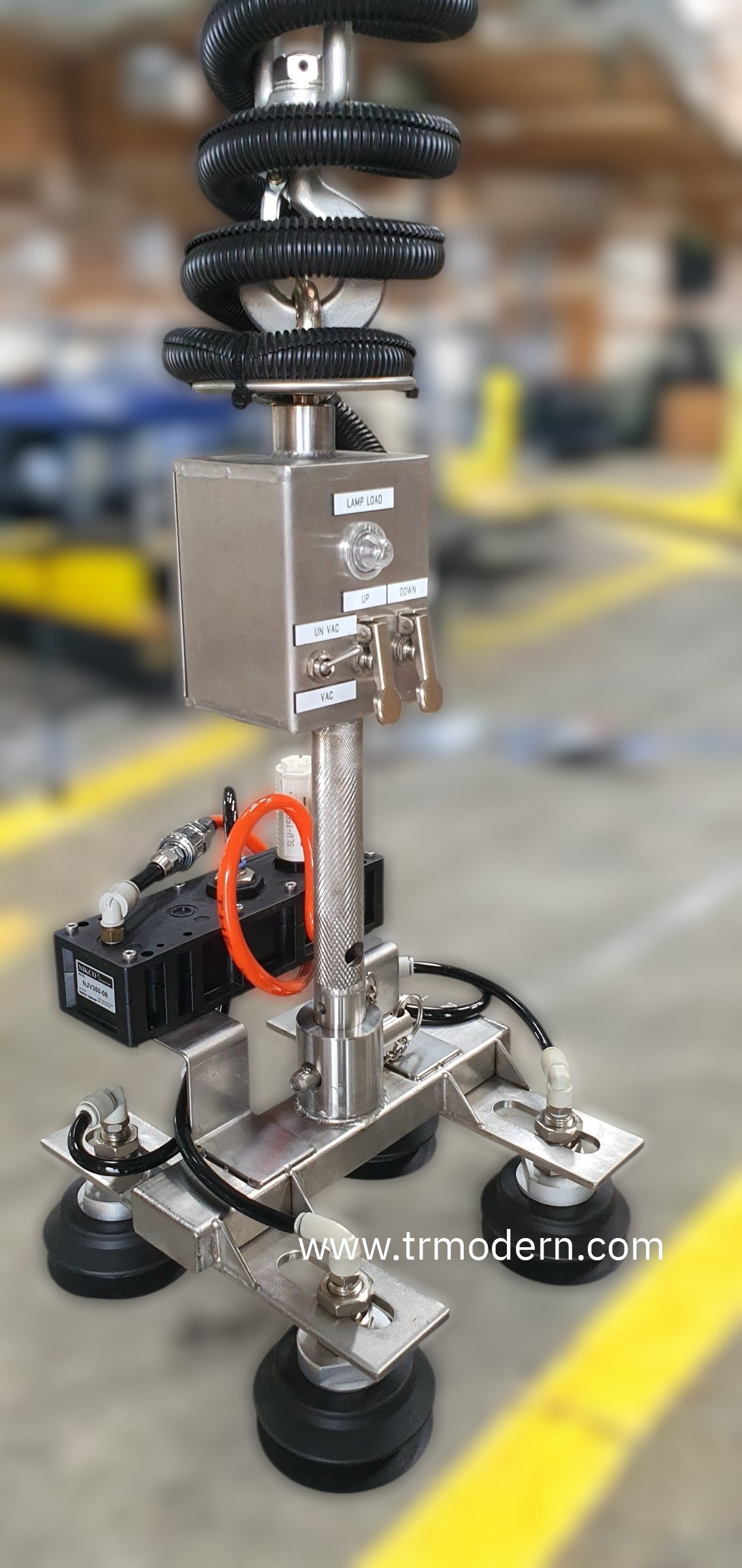 Glass Lifting Device: A Robotic Arm for Glass Installation