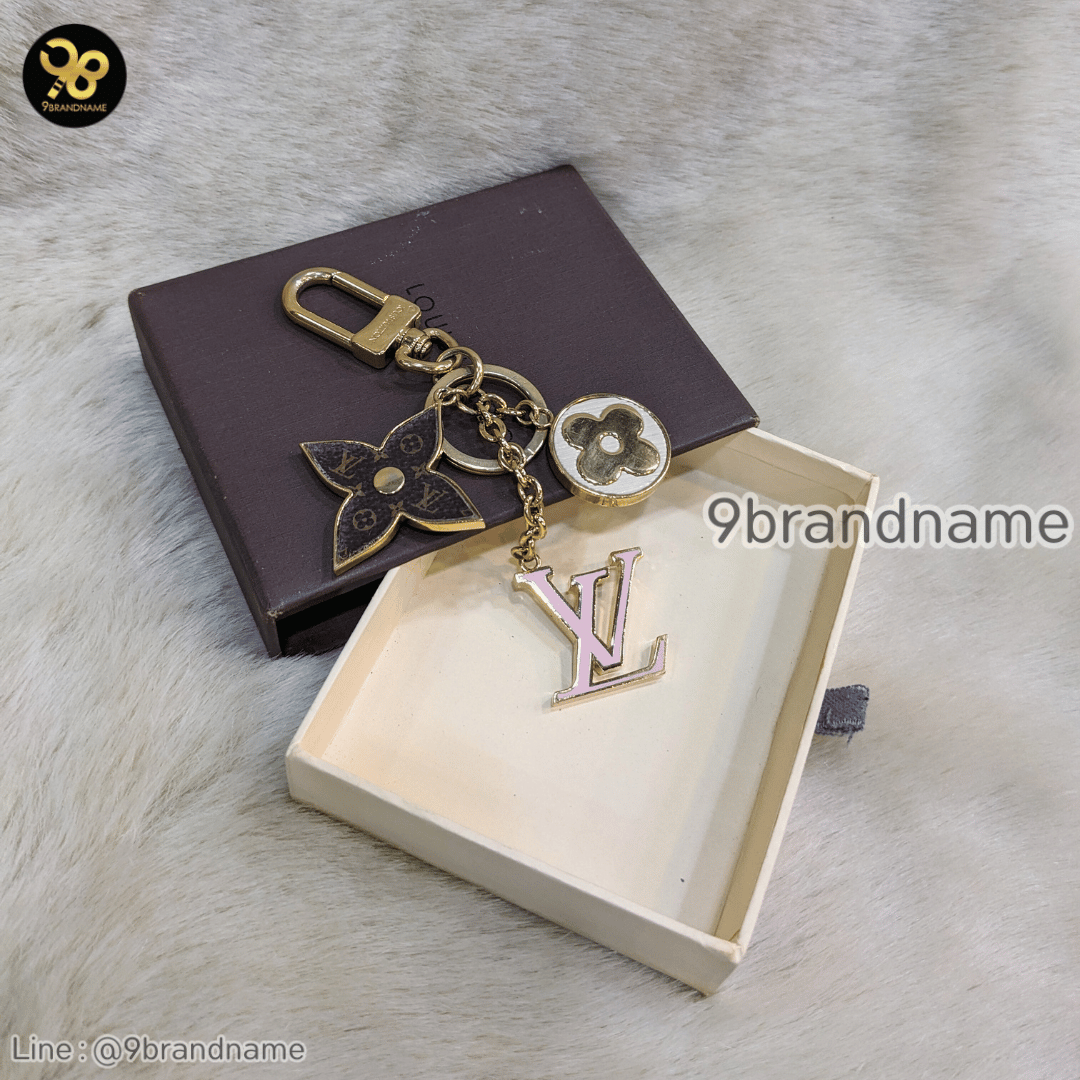 Louis Vuitton Porte Cle Spring Sreet M69008 Keyring GHW
