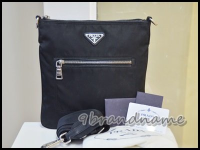 Prada Tessuto massenger bag Black Nylon from men กระเป๋าสะพาย cross body ผ้าร่มสีดำ มบเล็ก สภาพดีค่ะ