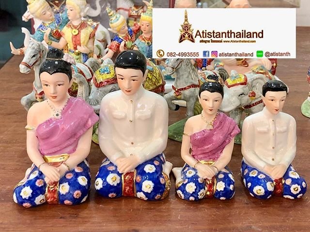 บริวารชายหญิงพลาสเทล