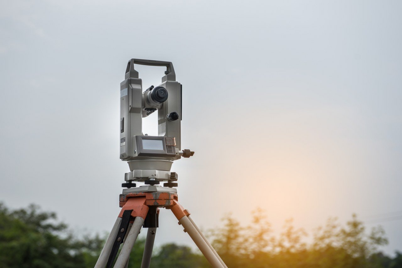 ข้อควรระวังในการใช้กล้อง THEODOLITE ที่ผู้ใช้งานควรรู้ ข้อควรระวังในการใช้กล้อง THEODOLITE ที่ผู้ใช้งานควรรู้