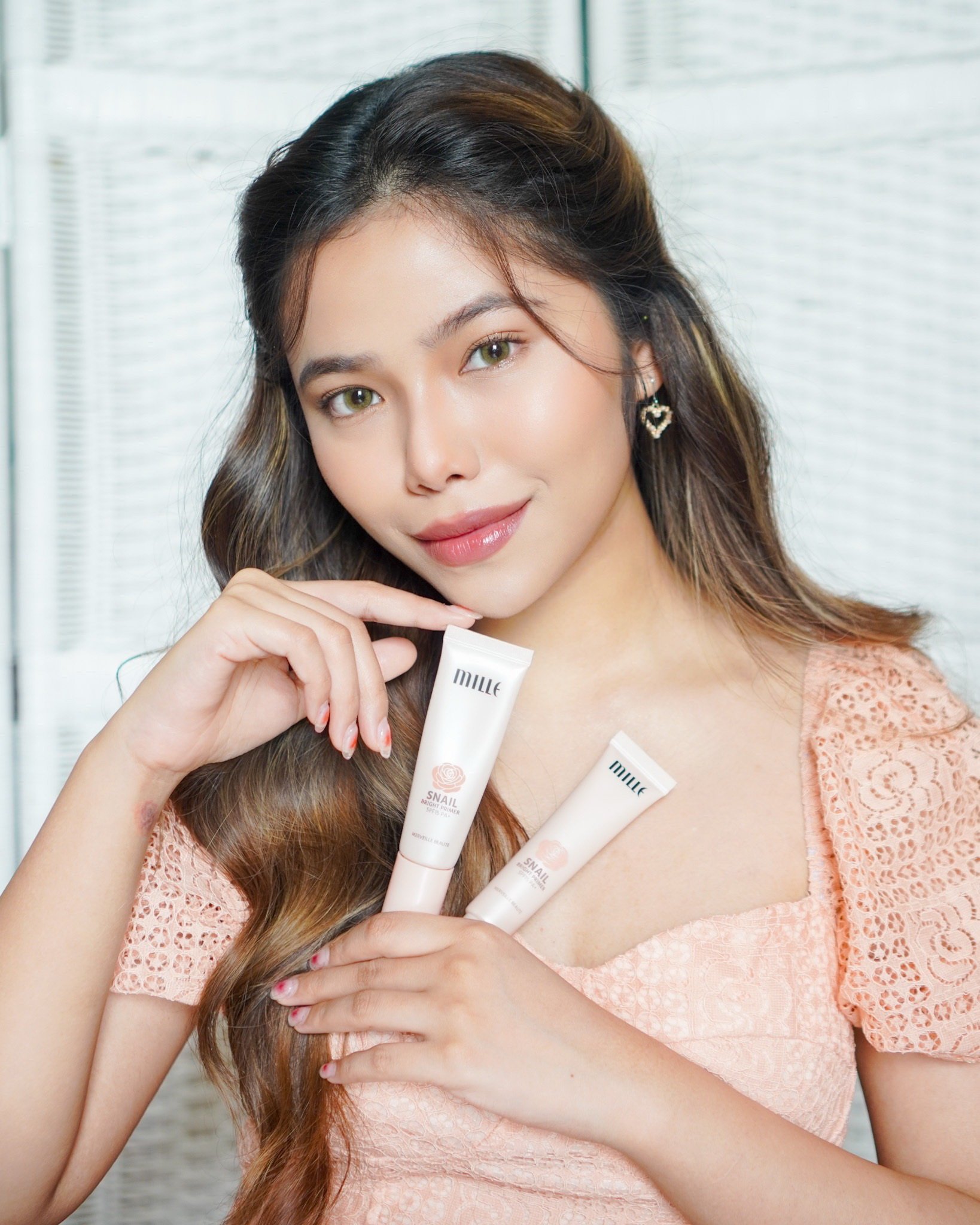 สมมง นะซิส กับตำแหน่ง รางวัลสินค้าขายดี ความนิยมสูงสุดจาก EVEANDBOY BEST SELLING AWARD 2021 ในหมวด Best Moisture Primer  สมมง นะซิส กับตำแหน่ง รางวัลสินค้าขายดี ความนิยมสูงสุดจาก EVEANDBOY BEST SELLING AWARD 2021 ในหมวด Best Moisture Primer