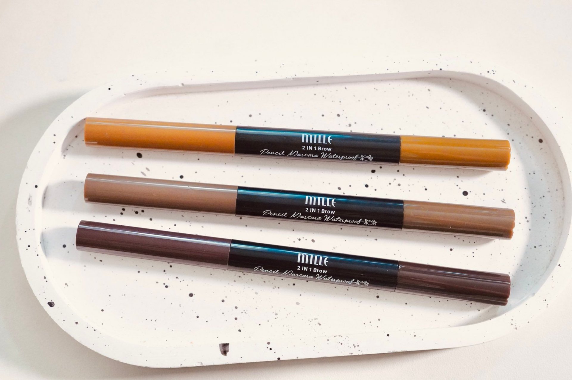 2IN1 BROWN PENCIL MASCARA WATERPROOF ไอเทมใหม่ของMille 2IN1 BROWN PENCIL MASCARA WATERPROOF ไอเทมใหม่ของMille