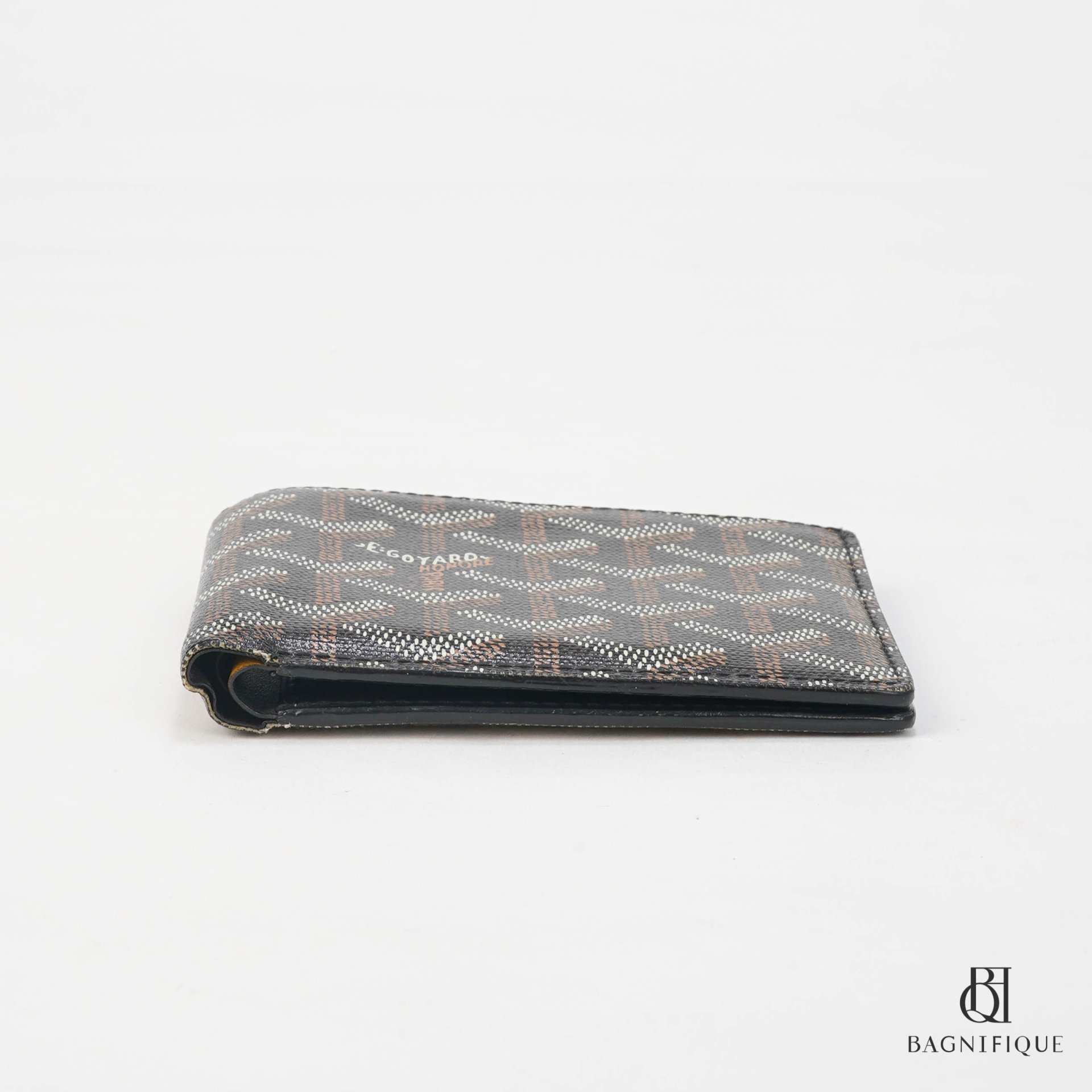 Goyard short outlet wallet