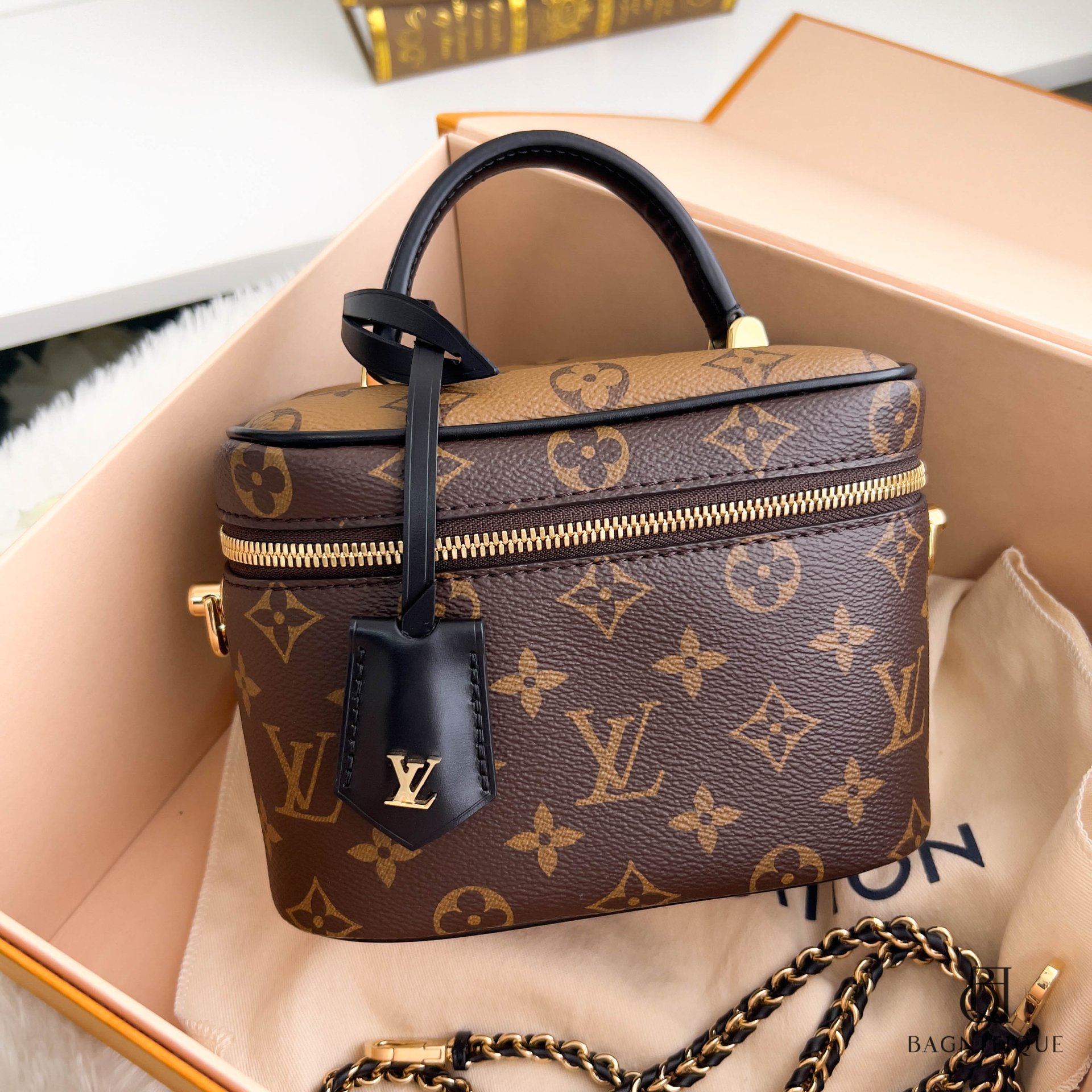 Vanity pm louis online vuitton