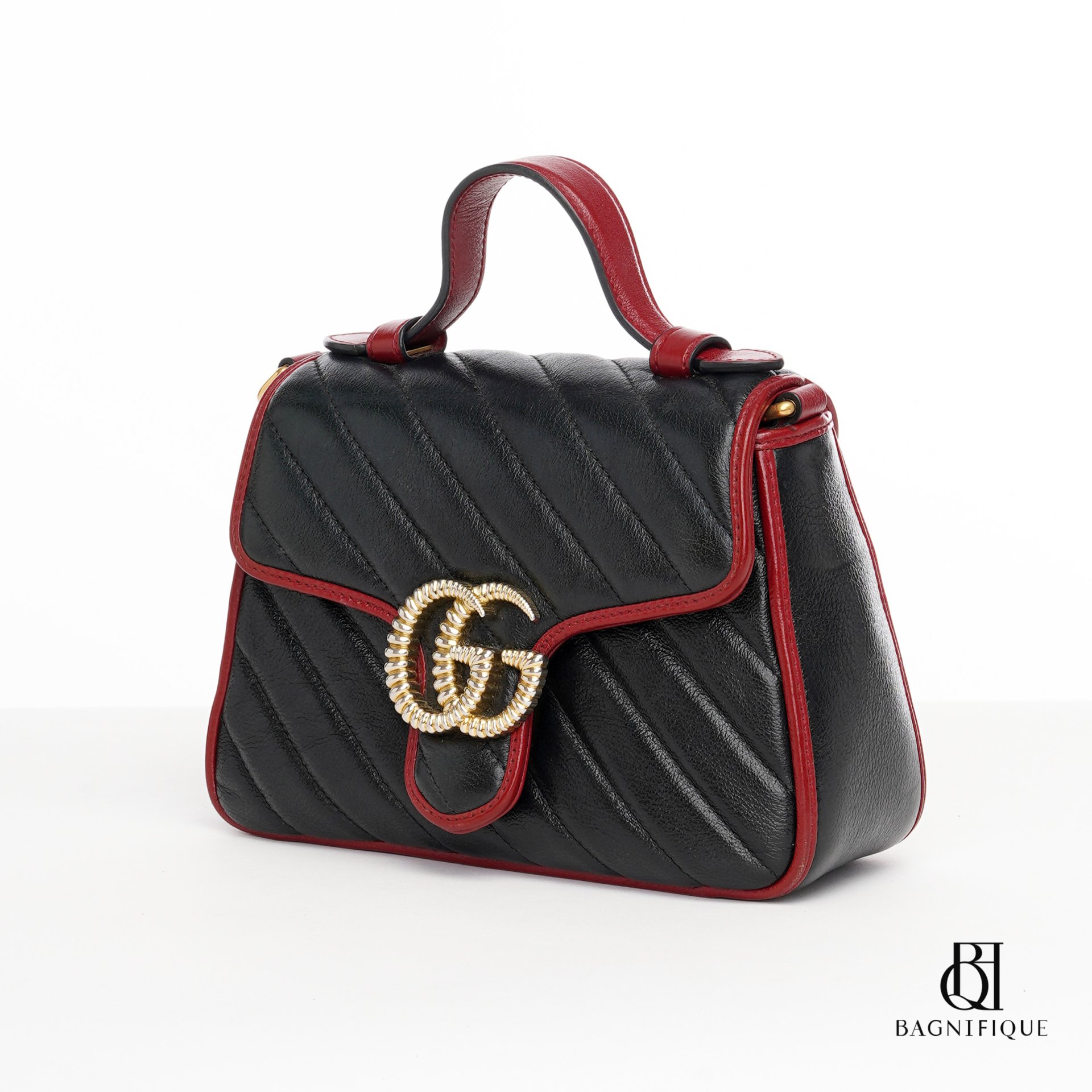 Gucci marmont 2025 top handle red