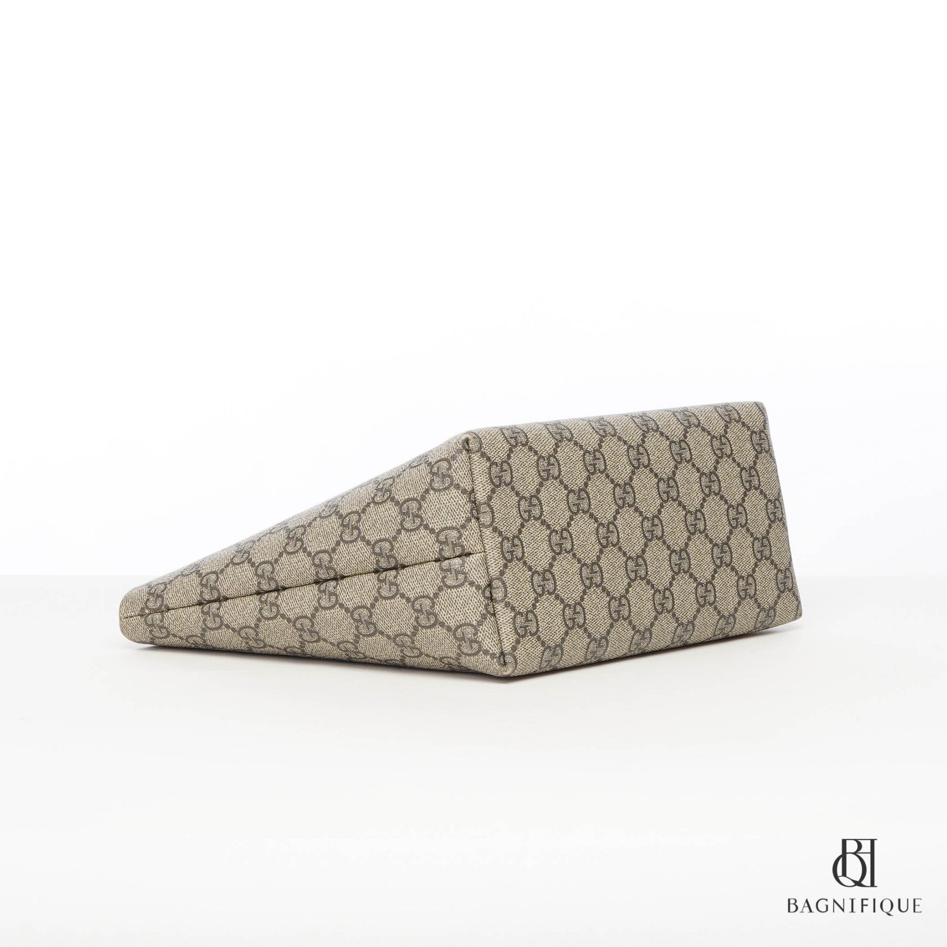 Gucci bow bag sale