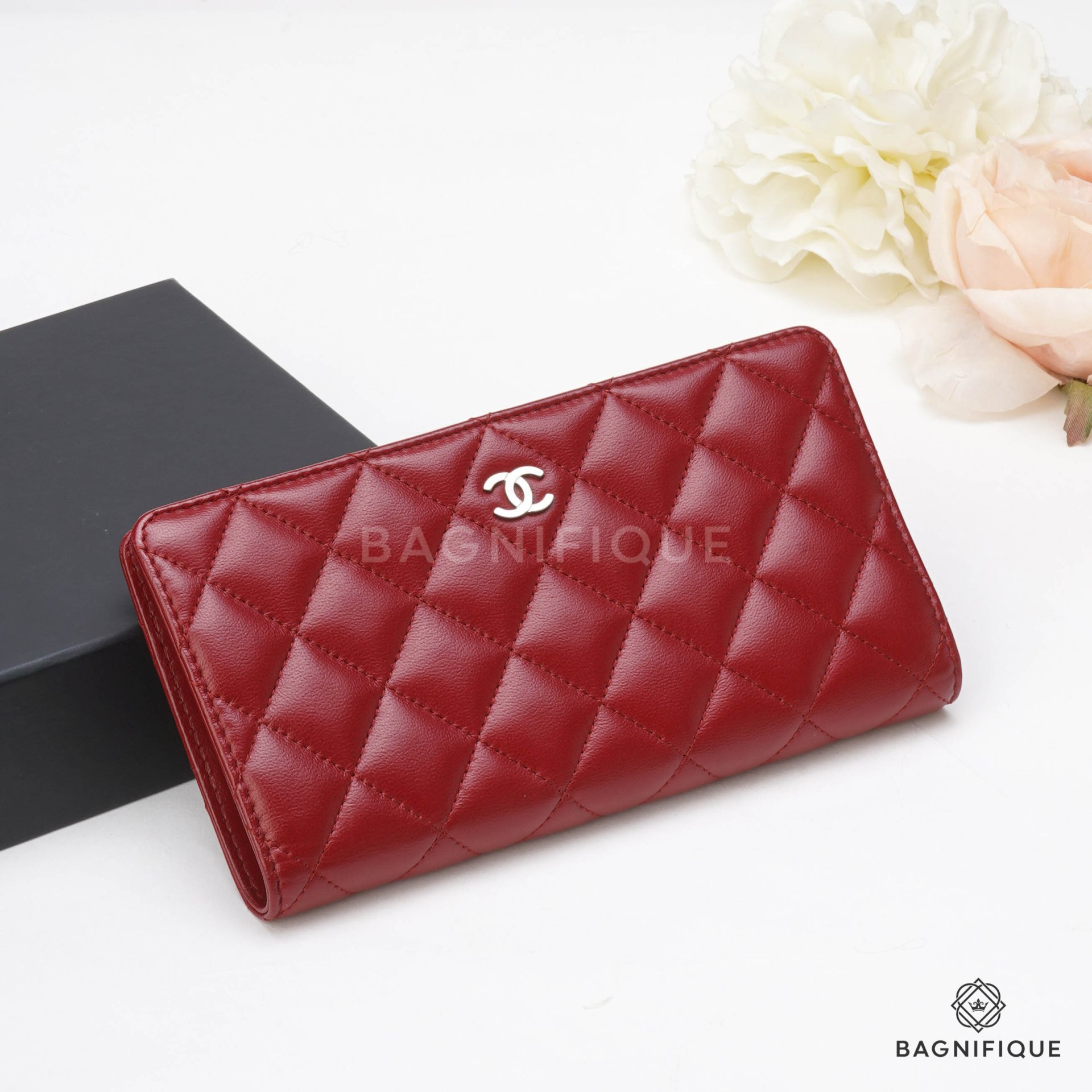 Red discount chanel wallet