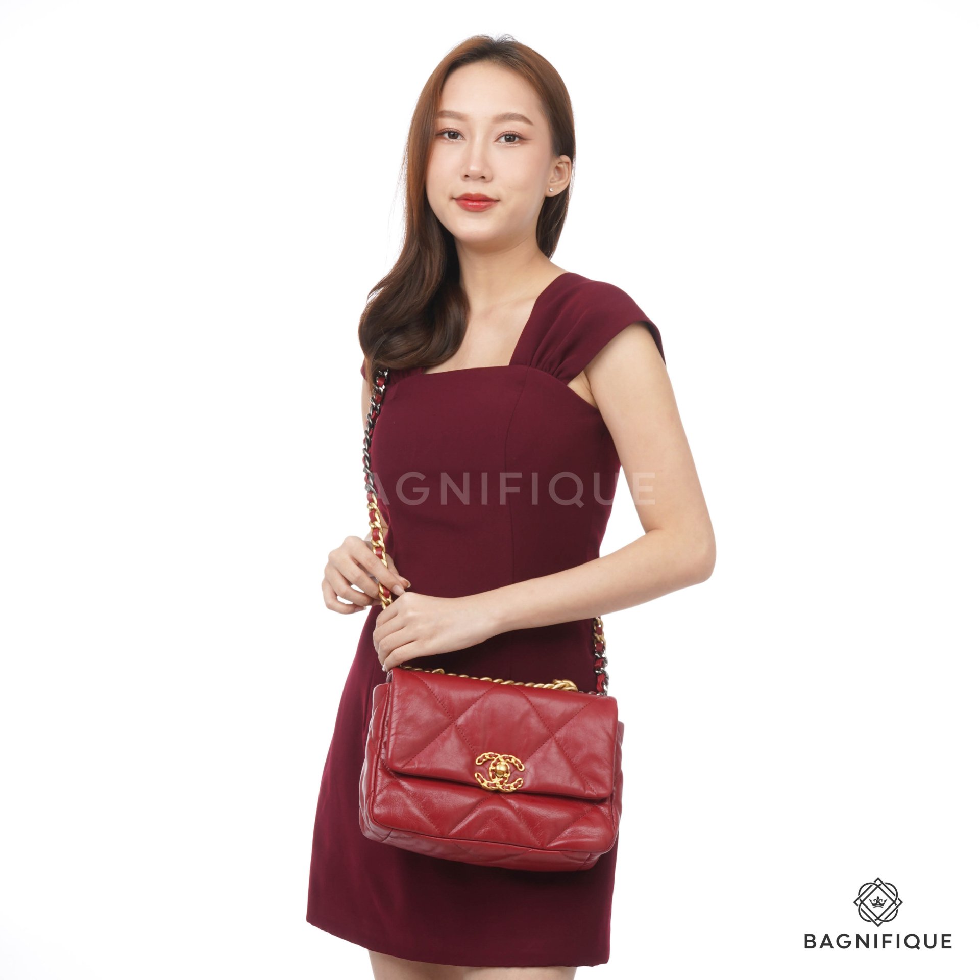 Chanel 19 2025 red